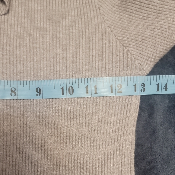 Women's Beige Turtleneck Sweater - Picture 2 of 6